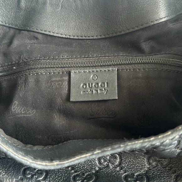 Gucci GG Signature Ladies Hobo - Picture 3 of 12